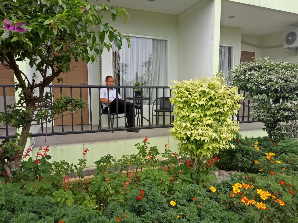 Graha Widjaja Hotel Puncak Buitenkant foto