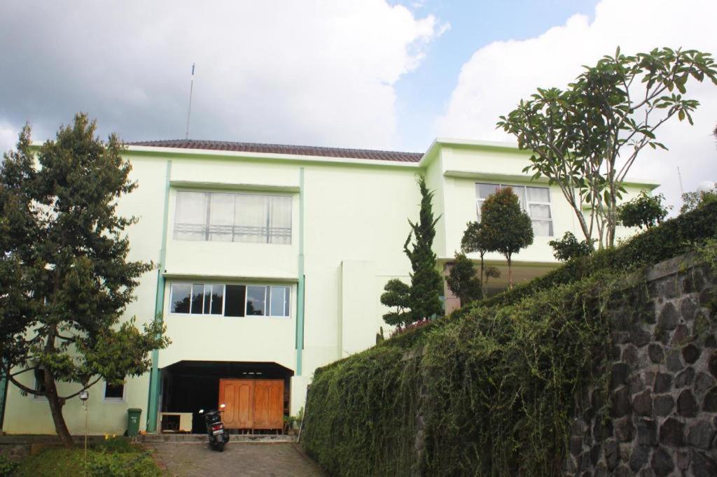 Graha Widjaja Hotel Puncak Buitenkant foto